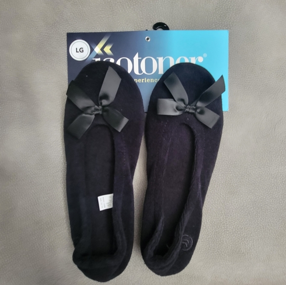isotoner Shoes - Isotoner slippers